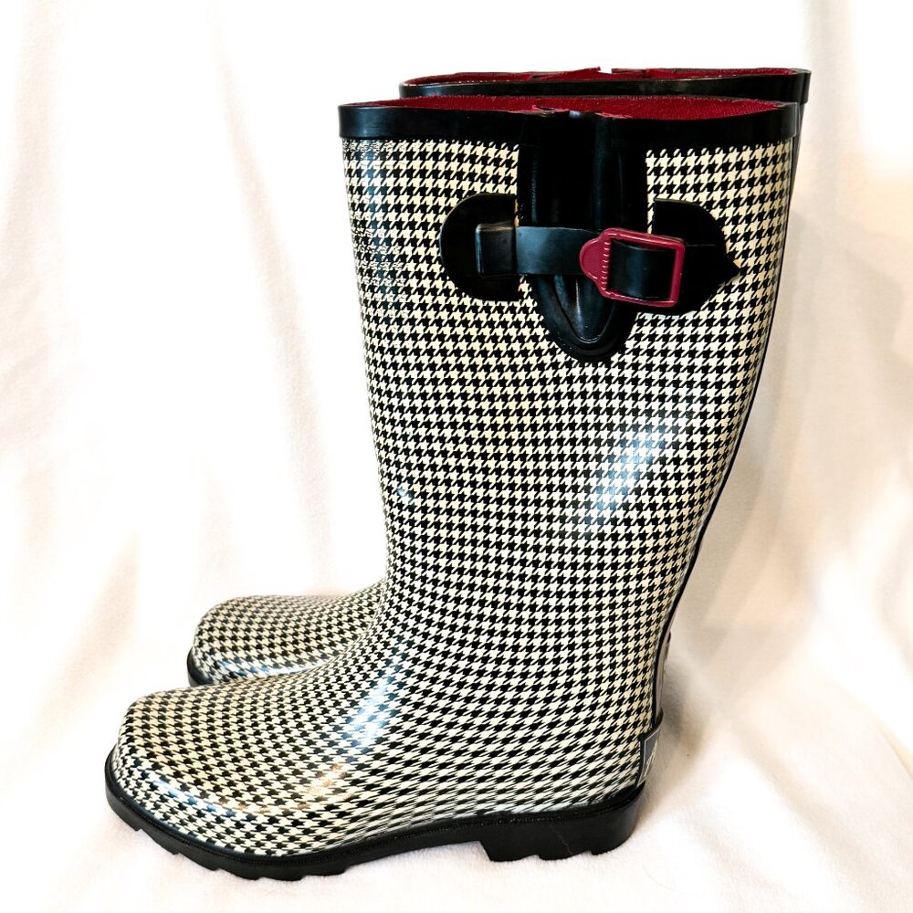 Austin Trading Co Rain Boots Women Size 8 Black White Houndstooth Rubber Buckle
